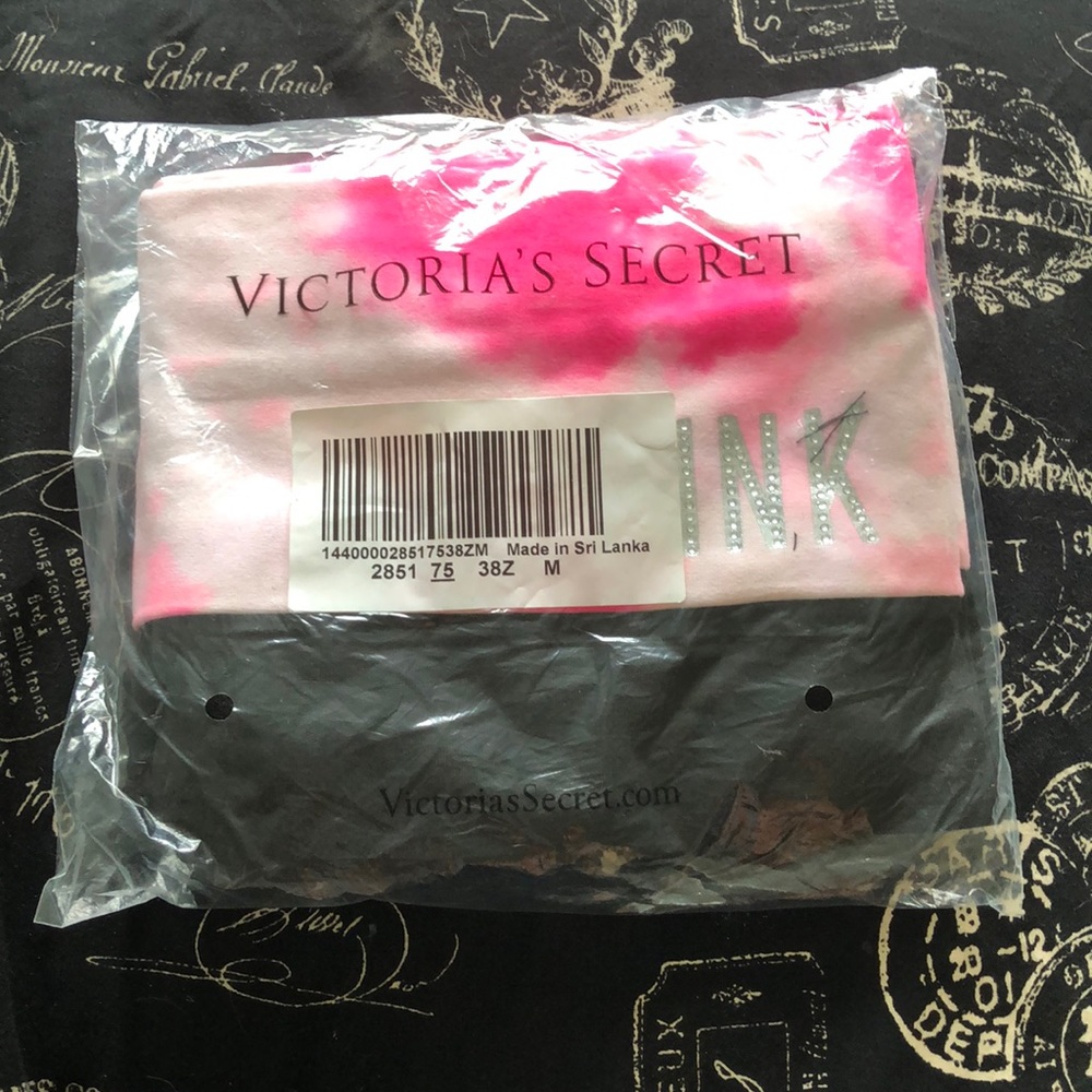 Victoria’s Secret Pink yoga pants